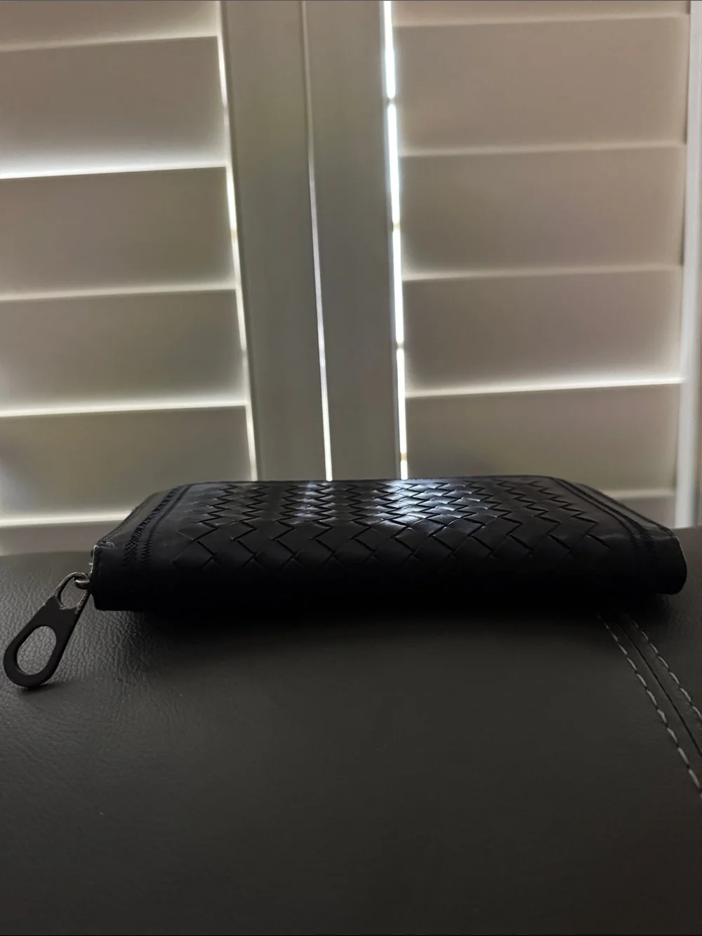 Bottega Veneta Black Woven Leather Zip Wallet EUC w/ COA ✨Full Inclusion❣️